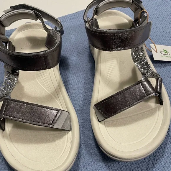 COPY - Teva-Sandals - Picture 5 of 10